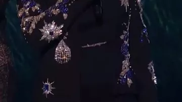 Blazer worn by Reba McEntire in 100 OPRY: part 1 (Reba McEntire, Trisha Yearwood)