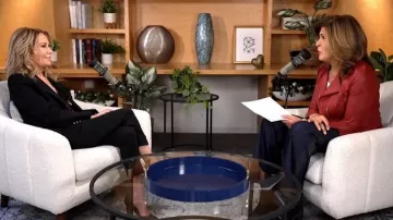 Chaqueta de cuero líquido™ de Clara Sunwoo, usada por Hoda Kotb, en la foto del 21 de enero de 2026.