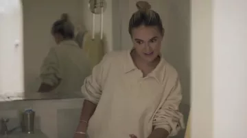 Maebe Daily Errands Collared Sweatshirt Vintage White worn by Molly-Mae Hague as seen in Molly-Mae: Behind It All (S03E01)