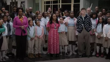 Chemise rayée à manches longues BoohooMan portée par Jacob Hill (Chris Perfetti) telle que vue dans Abbott Elementary (S05E11)