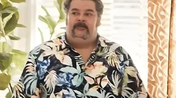 The Fall and Rise of Reggie Dinkins Bobby Moynihan Floral Shirt worn by Gator (Bobby Moynihan) as seen in The Fall and Rise of Reggie Dinkins (S01E01)