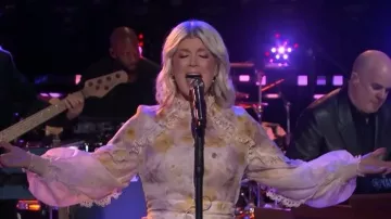 Zimmermann Memento Ruffled Floral-print Blouse worn by Natalie Grant as seen in The Kelly Clarkson Show on  January 21, 2026