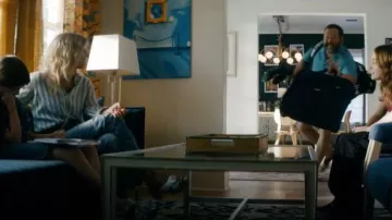 Top vaquero TWP New Earl White/Vintage llevado por LeeAnn Kreischer (Arden Myrin) visto en Free Bert (S01E04)