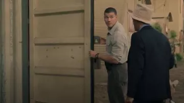 Vintage Wrangler Shirt Faded Long Sleeve Button Down 90s y2k Cotton Gray Large Baggy worn by Leroy Jethro Gibbs (Austin Stowell) as seen in NCIS: Origins (S02E03)