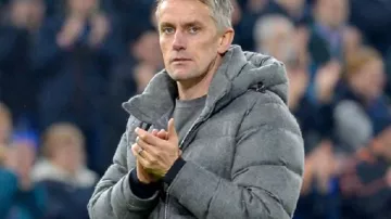 Kieran McKenna Ipswich vs Sheffield Puffer Jacket in TOWN 2 SHEFFIELD WEDNESDAY 2