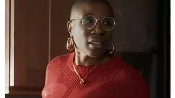 9-1-1 S09 Aisha Hinds Mesh 22 Sweater worn by Henrietta Wilson (Aisha Hinds) in 9-1-1 (S09)