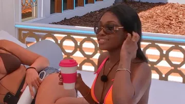 Miu Miu MU 54YS worn by Leanne Amaning as seen in Love Island: All Stars (S03E02)