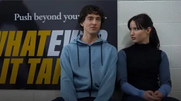 Smartwool ntraknit™ Thermal Merino Base Layer Colorblock 1/4 Zip worn by Adriana Russo (Madelyn Keys) as seen in Finding Her Edge (S01E02)