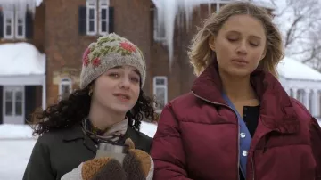 Lost Horizons Olivia Beanie worn by Maria Russo (Alice Malakhov) as seen in Finding Her Edge (S01E02)