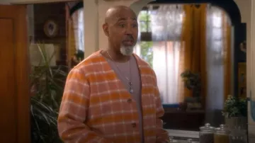 Mode of One Woven Cardigan worn by Frank (Lamont Thompson) as seen in The Upshaws (S07E09)