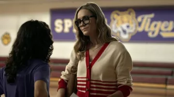 Peepers Montage (Blue Light) worn by Lori (Erinn Hayes) as seen in It's Not Like That (S01E01)