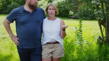 Polo Ralph Lauren Cotton Chino Shorts worn by Erin Napier as seen in Home Town (S10E04)