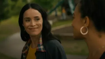 VTG 80s Unbranded Denim Plaid Button Jacket worn by Louisa Glasson (Abigail Spencer) as seen in Best Medicine (S01E02)