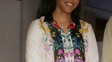 Jessica Williams Shrinking S03 Silk Printed Shirt worn by Gaby (Jessica Williams) in Shrinking