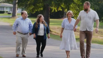 Free People In Full Swing Midi Skirt worn by Erin Napier as seen in Home Town (S10E04)