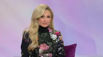 Alice + Olivia Mya Printed Blazer worn by Paris Hilton as seen in Today with Jenna & Sheinelle  on January 28, 2026