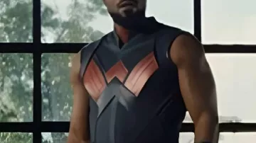 Wonder Man S01 Yahya Abdul-Mateen II Black Vest worn by Simon Williams / Wonder Man (Yahya Abdul-Mateen II) in Wonder Man (S01)