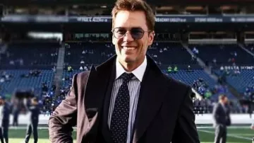 Tom Brady Los Angeles Rams v Seattle Seahawks Coat worn by Tom Brady in Tom Brady settles the MVP Debate ????