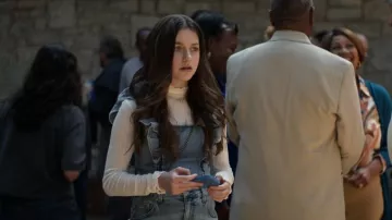 Ganni Denim Crop Top used by Penelope (Cassidy Paul) as seen in It's Not Like That (S01E02)