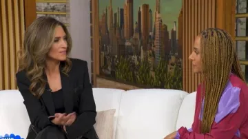 Blazer Generation Love Gayle llevado por Rhiannon Ally visto en Good Morning America el 28 de enero de 2026