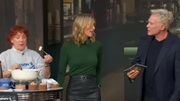 Alice + Olivia Porla Collared Sweater worn by Lara Spencer as seen in Good Morning America on  January 29, 2026