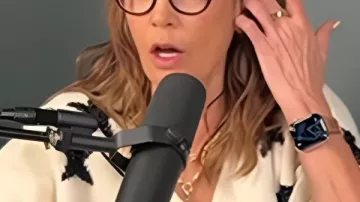 Cardigan à imprimé d’étoile Teri Hatcher désespérément dévouée