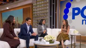 Un autre haut Girl Mesh Print porté par Hanna Battah tel que vu dans Good Morning America le 29 janvier 2026