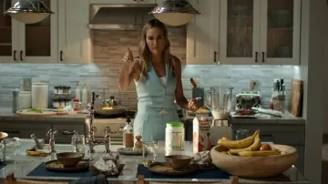 Alice + Olivia womens Kennedy Trouser worn by Lori (Erinn Hayes) as seen in It's Not Like That (S01E03)