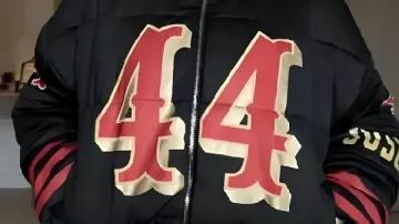 Black Puffer Jacket of Kristin Juszczyk in 49ers vs. Seahawks