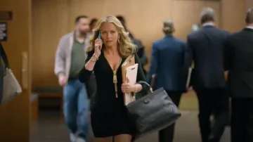 Gucci Bold Bamboo Medium Top Handle Bag Black worn by Lorna Crane (Becki Newton) as seen in The Lincoln Lawyer(S04E05)