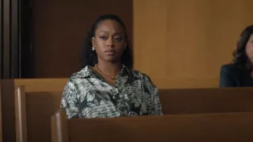 Keachains Jewelry Mixed Metal Ball Chain Choker Necklace worn by Izzy Letts (Jazz Raycole) as seen in The Lincoln Lawyer(S04E09)