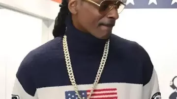 Snoop Dogg Olympics 2026 Milano Cortina Sweater in Snoop Dogg Meets Ilia Malinin ???????????? | Figure Skating Practice at Milano Cortina 2026 ⛸️