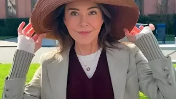 Shrinking S03 Liz Grey Blazer worn by Liz (Christa Miller) as seen in Shrinking