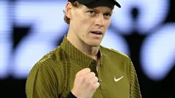 Australian Open 2026 Jannik Sinner T-Shirt in Ben Shelton v Jannik Sinner Highlights | Australian Open 2026 Quarterfinal
