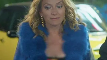 The Lincoln Lawyer S04 Becki Newton Blue Belted Leather Coat worn by Lorna Crane (Becki Newton) as seen in The Lincoln Lawyer