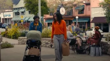 Everlane The Classic Crew in Cashmere worn by Samira (Keke Palmer) as seen in The 'Burbs (S01E02)