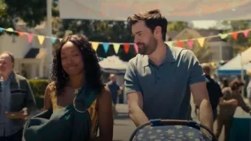 Polo à manches courtes Allsaints Pique porté par Rob (Jack Whitehall) tel que vu dans The 'Burbs (S01E04)