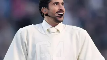 Super Bowl 64 Bad Bunny Shirt in ¿Qué significa ‘Ocasio 64’ en la playera de Bad Bunny que usó en el Super Bowl 2026?