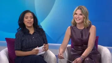 Polo à carreaux Veronica Beard Benedetta porté par Sheinelle Jones, vu dans Today with Jenna & Sheinelle le 6 février 2026