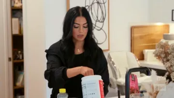 Alo Latitude Light Weight 1/2 Zip Pullover Jacket worn by Natasha Kashanian as seen in The Valley: Persian Style (S01E04)