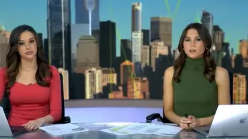 Robe pull à col roulé Toccin portée par Sophie Flay telle que vue dans Good Morning America le 9 février 2026