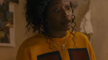 The Burbs 2026 Keke Palmer Big H Yellow Sweatshirt worn by Samira (Keke Palmer) as seen in The 'Burbs (S01)