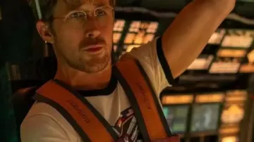 Project Hail Mary 2026 Ryan Gosling Printed T-Shirt worn by Ryland Grace (Ryan Gosling) as seen in Project Hail Mary