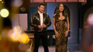 California Arts Fairfax Leather Blouson Chocolate Brown porté par Nick Lachey tel que vu dans Love Is Blind (S10E01)