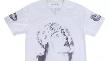 Billie Eilish White Bandana Jersey in Shoutout to the red bandana girl who confronted the man who dragged Billie Eilish aggressively ????????