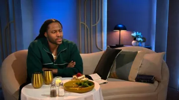 Active par Abercrombie YPB Neoknit Max demi-fermeture éclair portée par Victor St. John, comme on le voit dans Love Is Blind (S10E01)