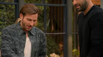 Kith Fils Coupe Check, chemise à manches longues à col carré, portée par Steven Sunday telle que vue dans Love Is Blind (S10E01)