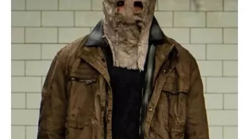 Les Étrangers Chapitre 3 Gregory Cotton Jacket de Howard (George Young) dans Les Étrangers : Chapitre 3