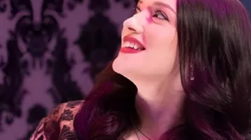 Shifting Gears S02 Riley Leopard Print Cardigan worn by Riley Parker (Kat Dennings) as seen in Shifting Gears (S02)