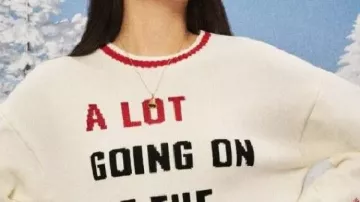 Il se passe beaucoup de choses en ce moment Taylor Swift en pull quand Kanye l’a interrompue ????